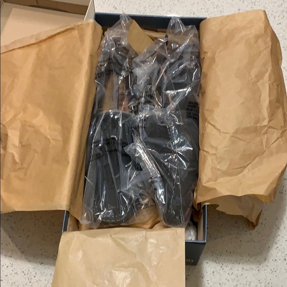 Bermuda Penny Loafer NWT - Picture 3 of 3